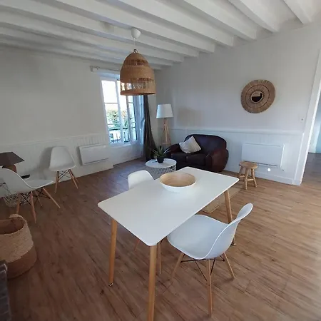 Maison Avec Jardin Dans Petit Bourg Typiquement Percheron - Le Colombier